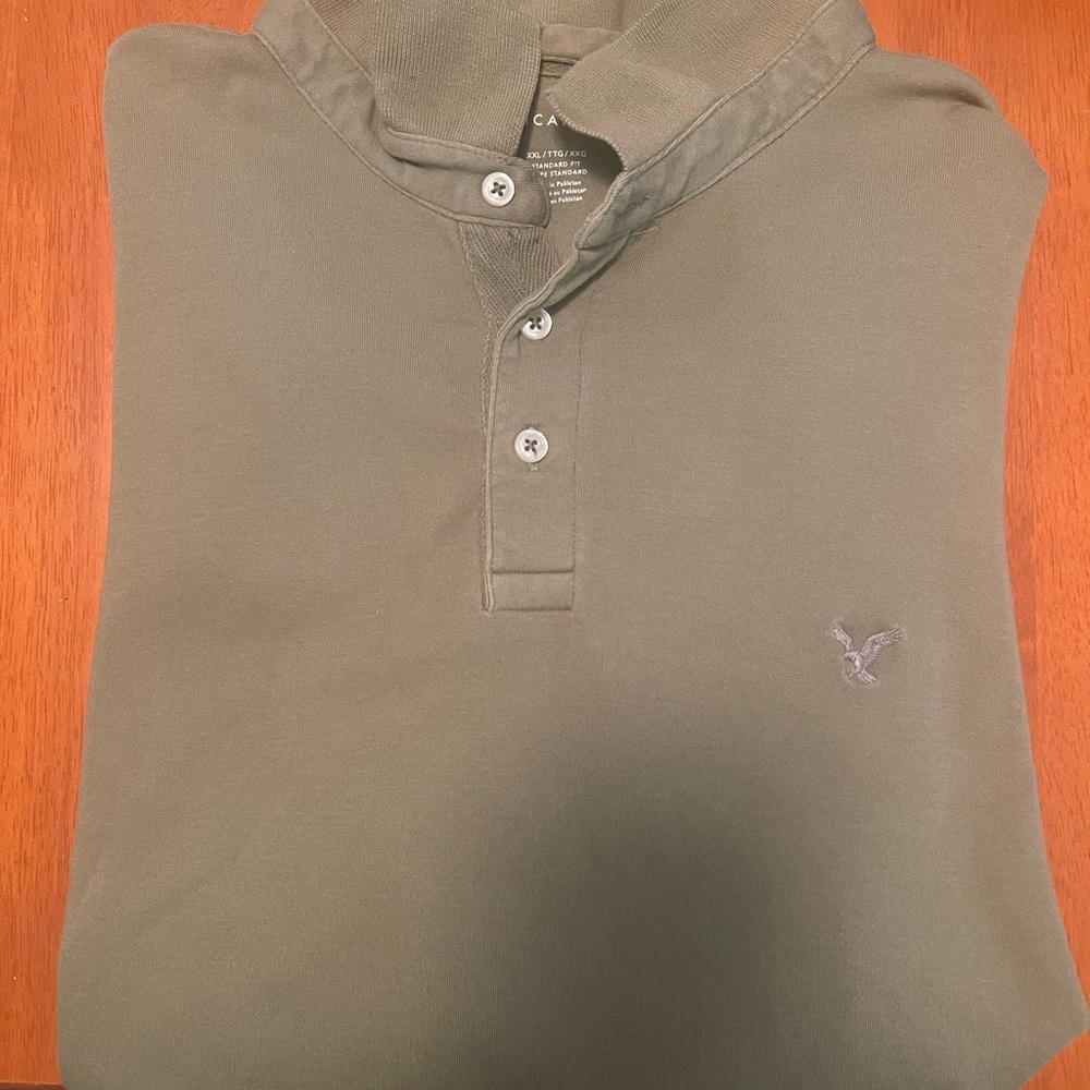 American Eagle Green polo